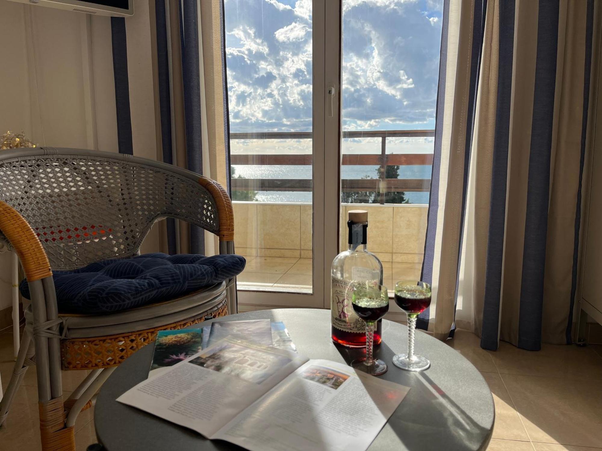 Apartment With A Sea View Pula Exterior foto